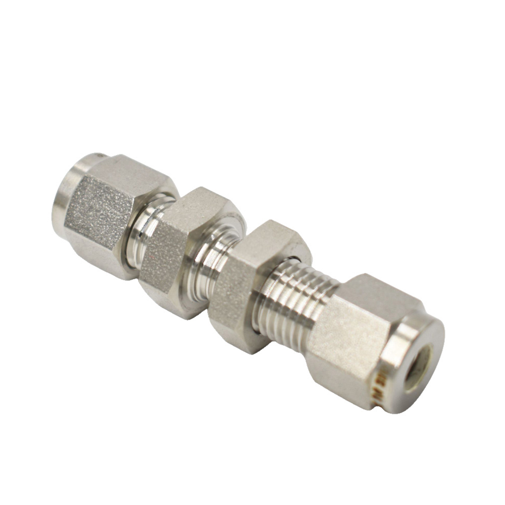 直通穿板卡套式接头选用注意事项