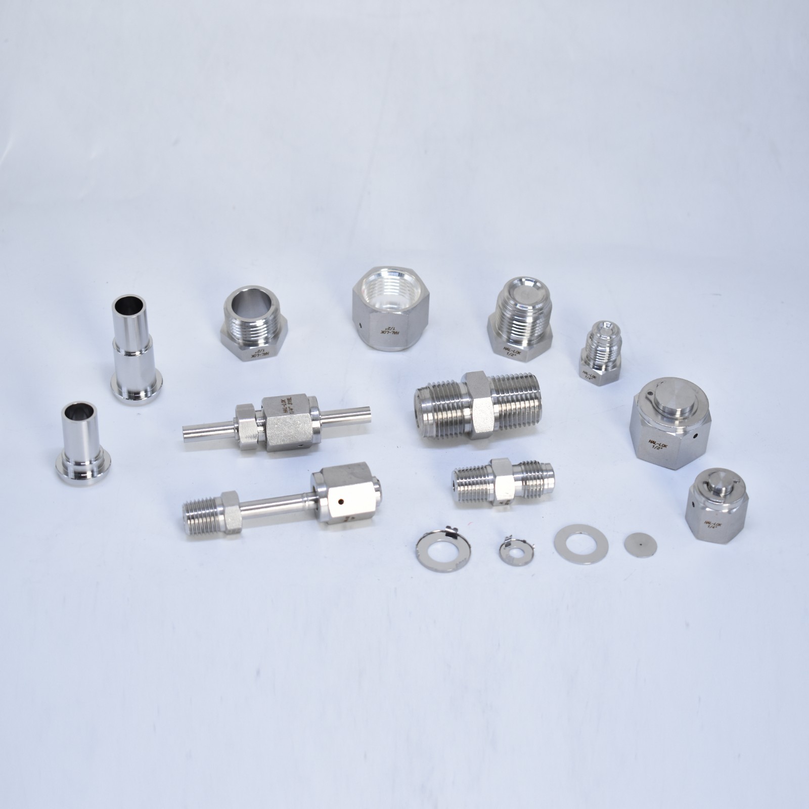 VCR接头连接和卡套式连接两者之间的区别