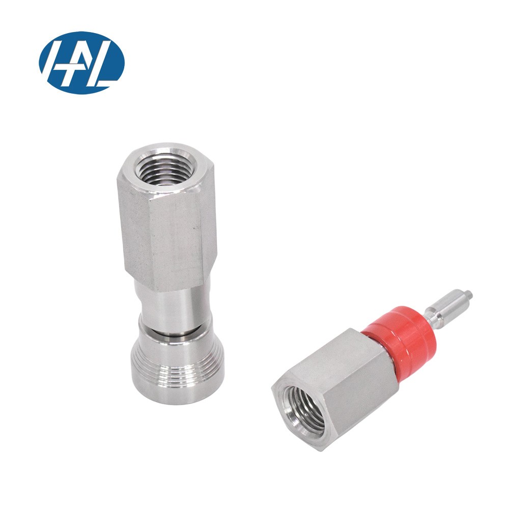 不锈钢内螺纹快速接头：工业流体传输的高效连接解决方案